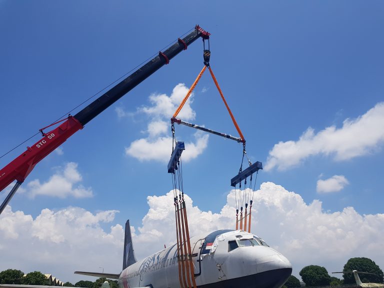 types of rigging equipment