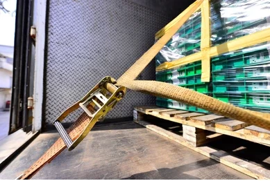 disadvantages and advantages of ratchet lashing